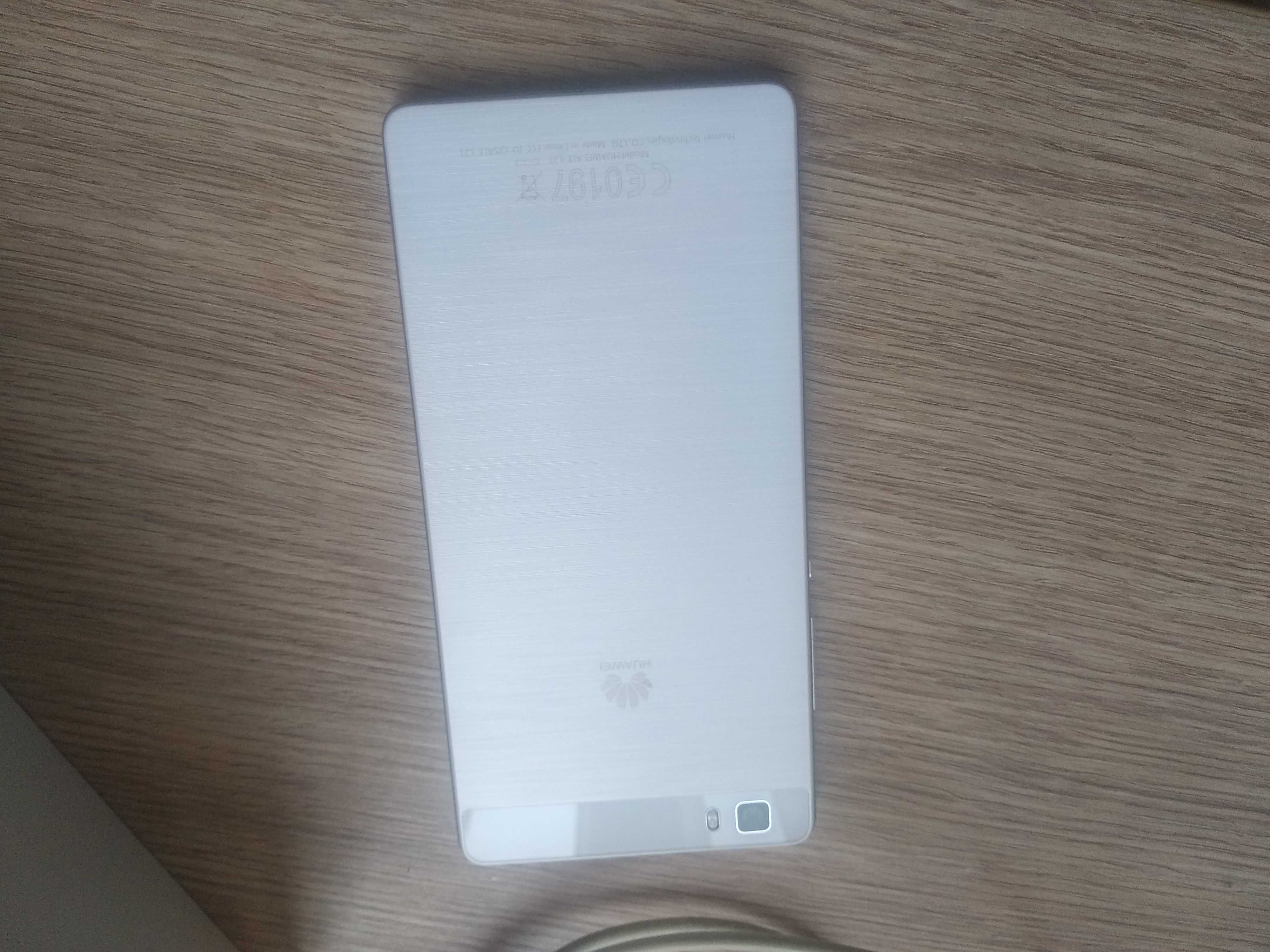 Smartfon HUAWEI p8lite