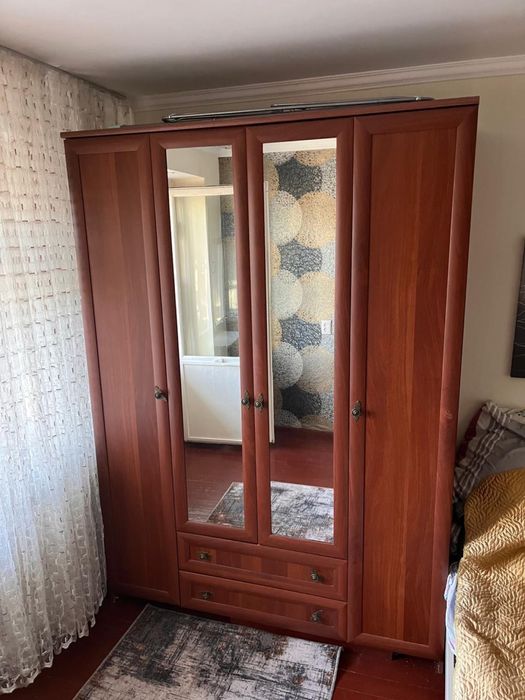Продам шкаф в хорошем состоянии.