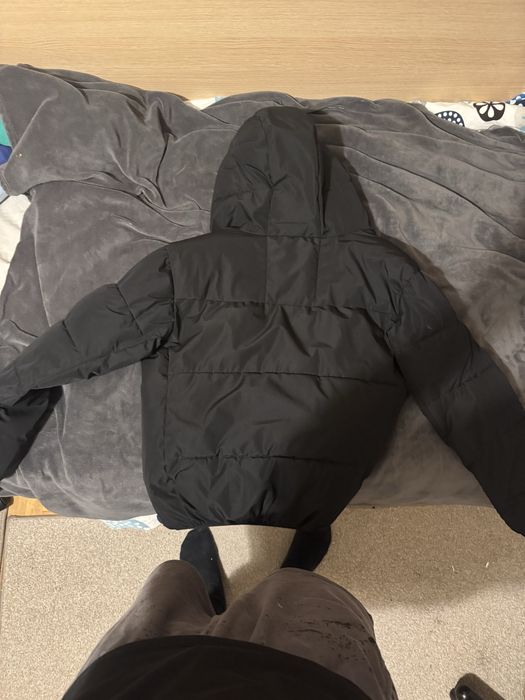 Черен Zara puffer