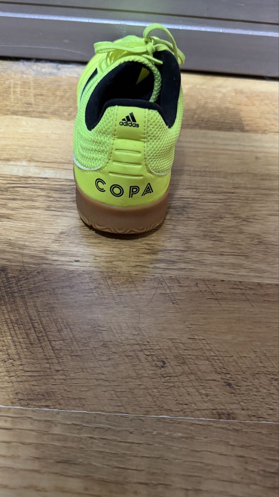 Футзал обувки adidas copa