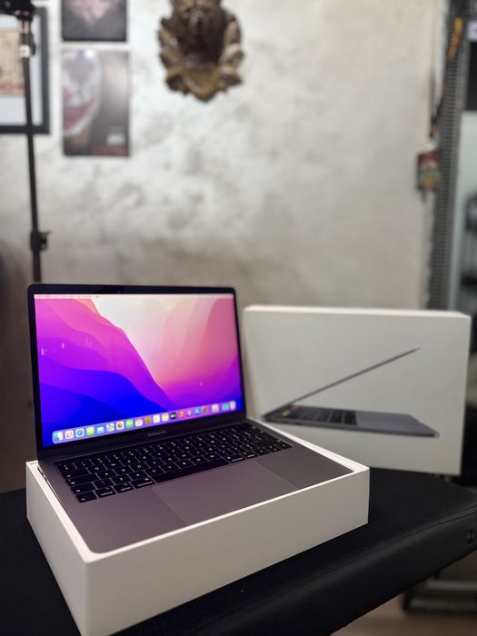 Macbook Pro 13inch 2019 full box conditie ca nou