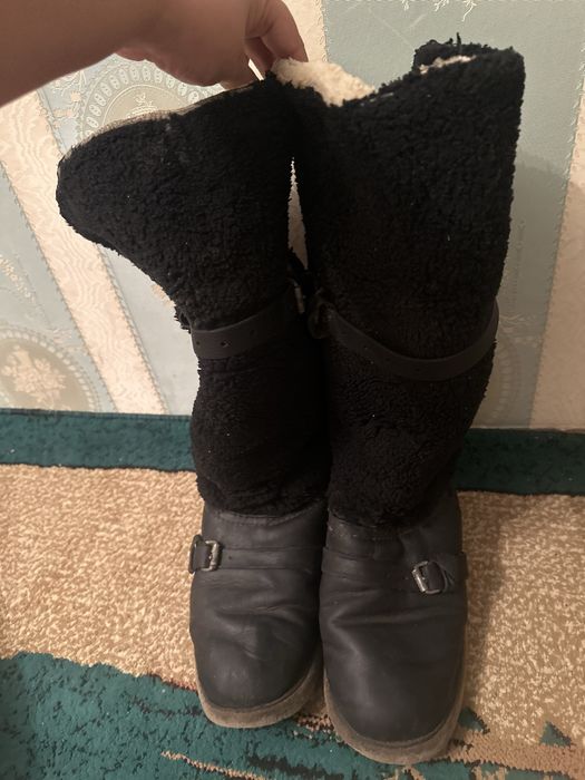 Продам унты качественные размер 42