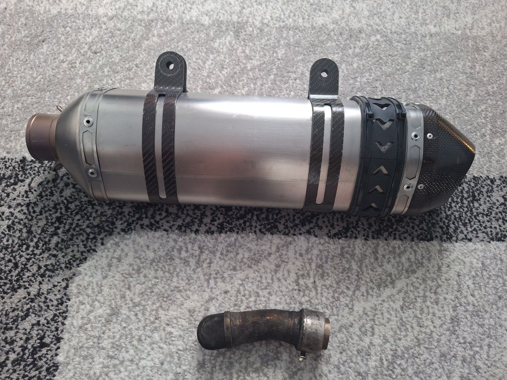 Vând evacuare Akrapovic pentru Aprilia SXV