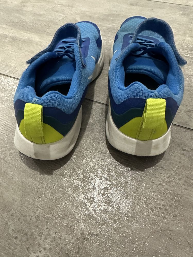 Маратонки Nike / найк 35 н.