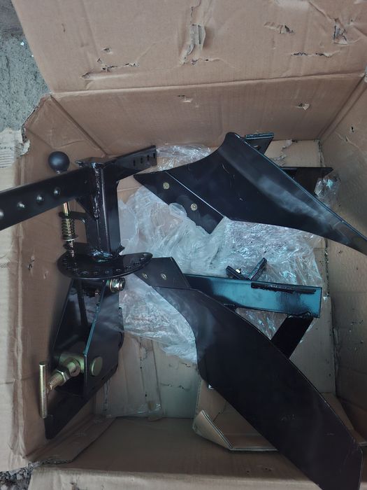 Plug reversibil pentru motocultor