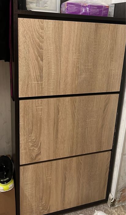 Обувница состояние хорошо.