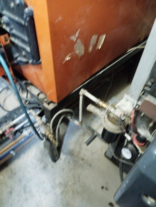 Vând centrala pe ulei 55kw