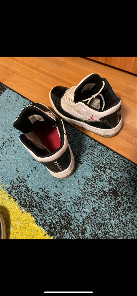 Jordan Max Aura 2