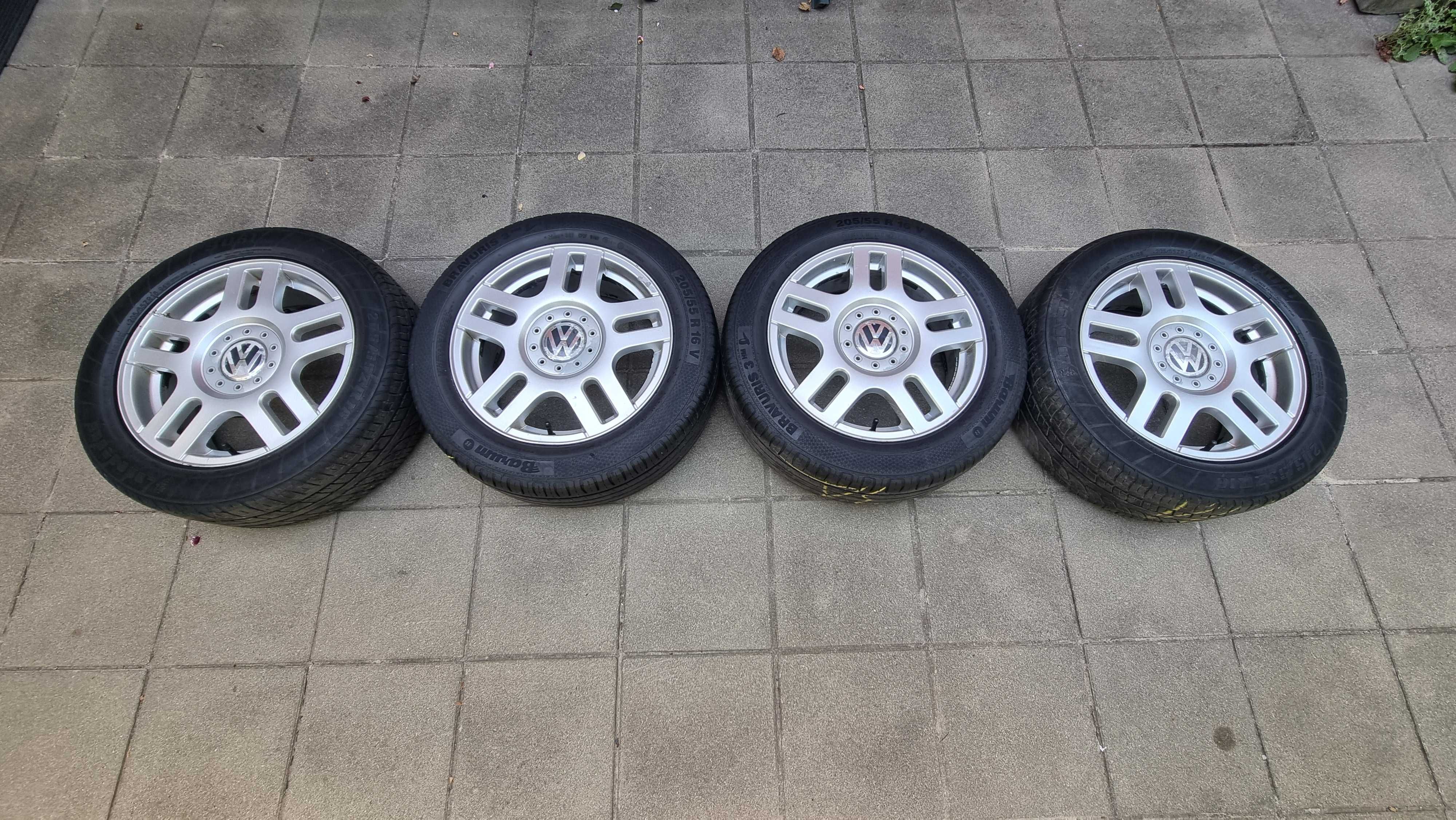 Продавам оригинални джанти VW Golf Mk4 – 16" (София)
