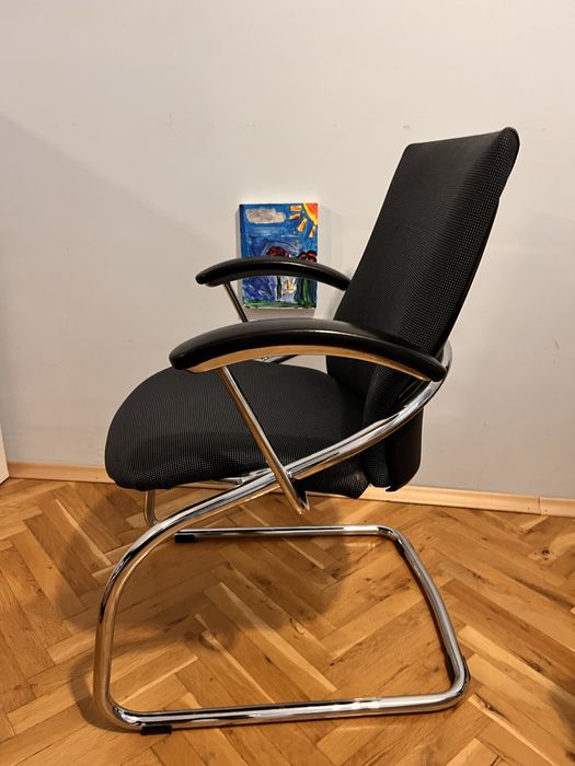 Работен стол без колелца