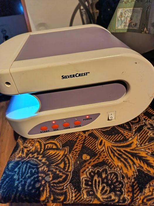 Se vinde uscator de unghi