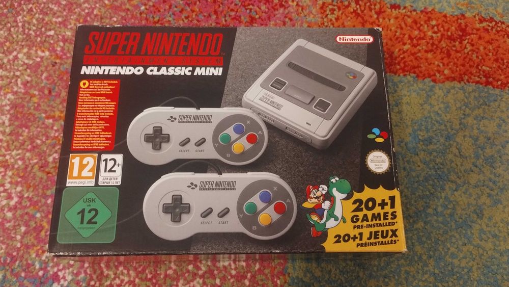 Consola SNES Mini Classic + manuale jocuri retro – stare excelentă