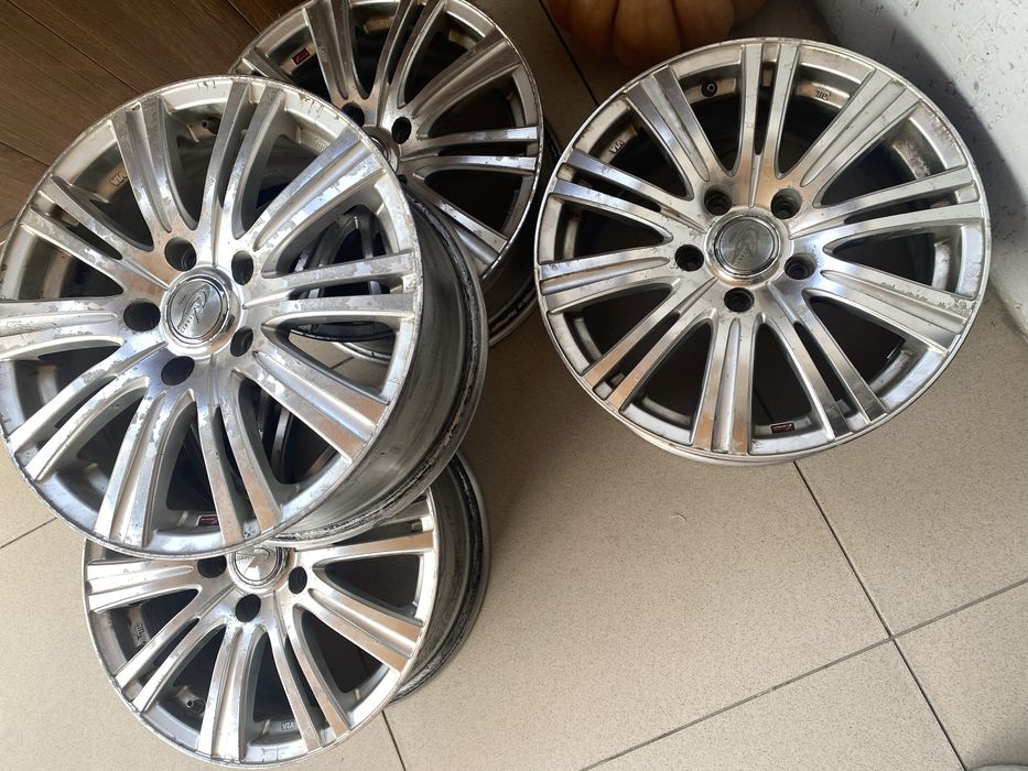 Продам диски в хорошем состояние р16  114.3