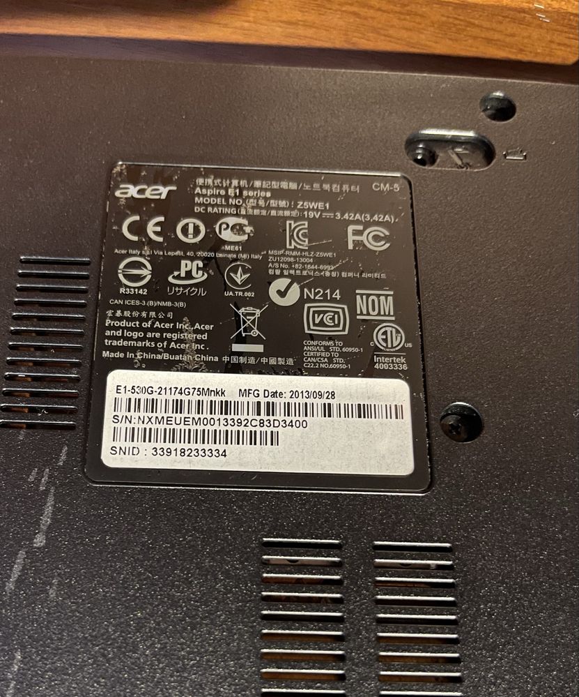 190$ Acer notebook сотилади