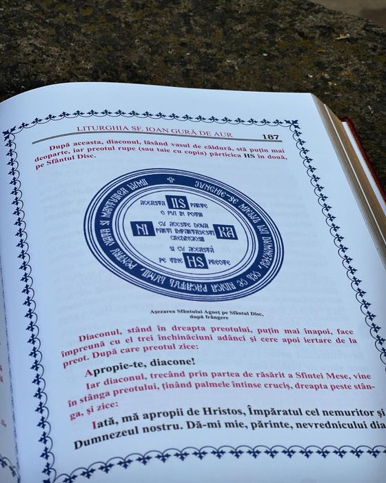 Liturghier legat în piele naturala