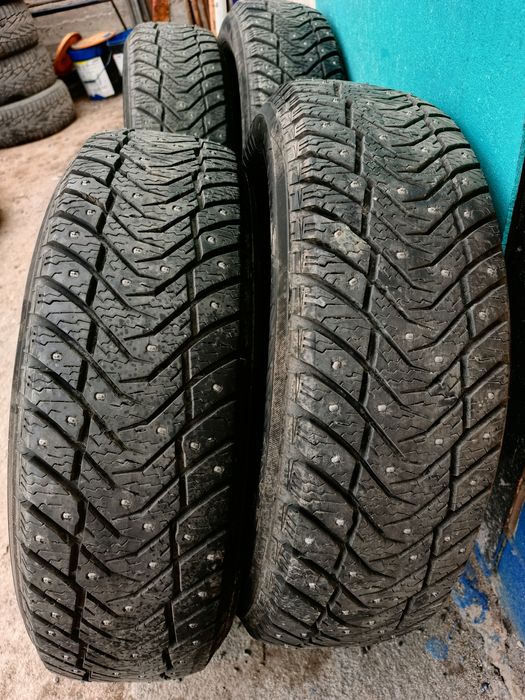 Зимние Шины R-15 185/65 Yokohama