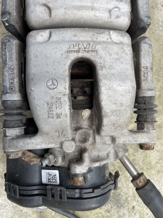 Etrier frâna spate stanga / dreapta Mercedes CLA w174 x174