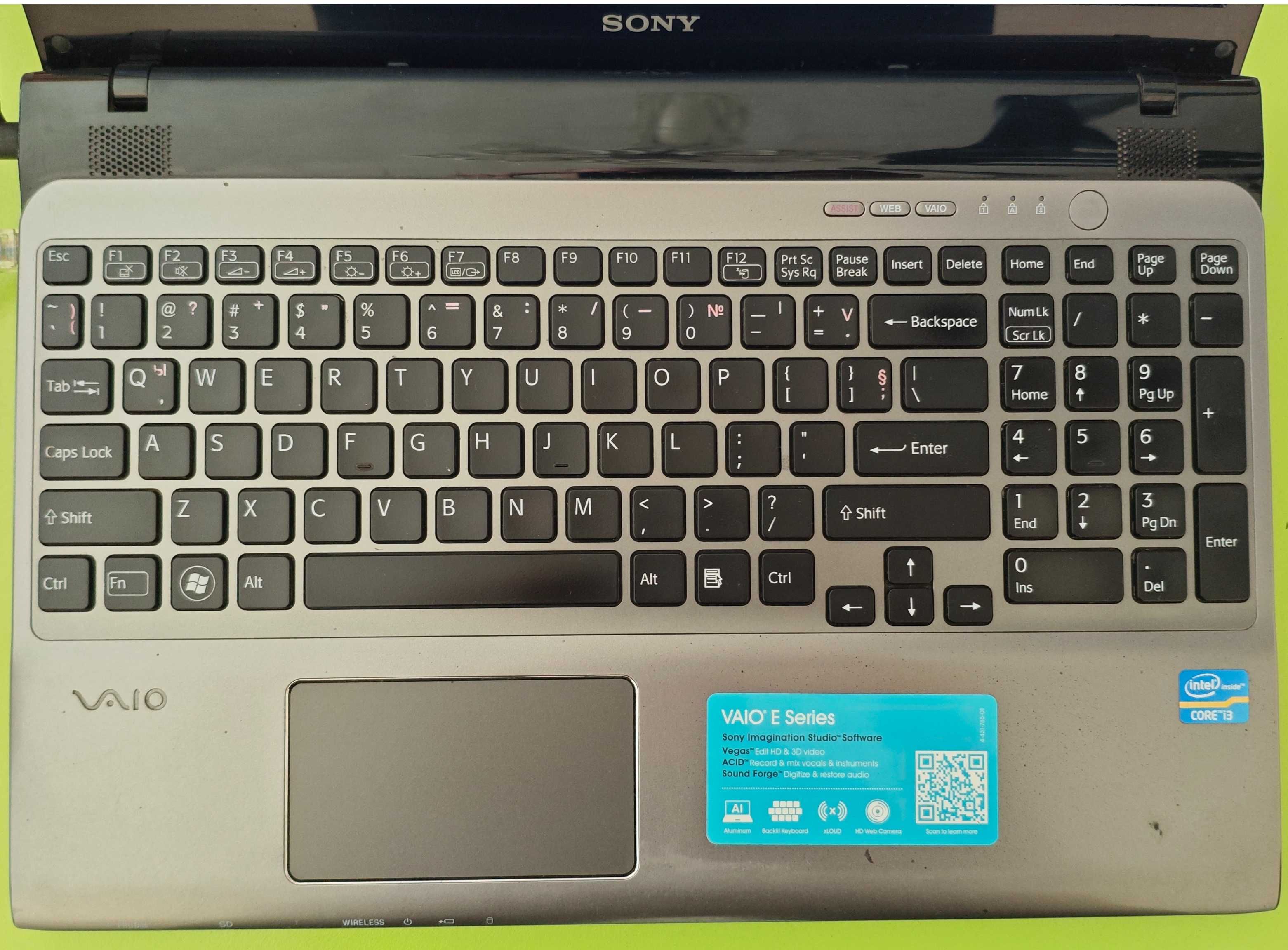 Продавам лаптоп SONY VAIO SVE151D11L 15,6"