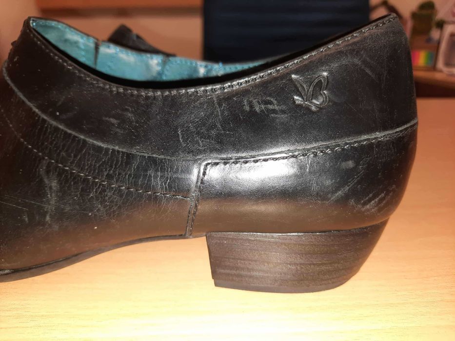 Caprice, елегантни боти от естествена кожа