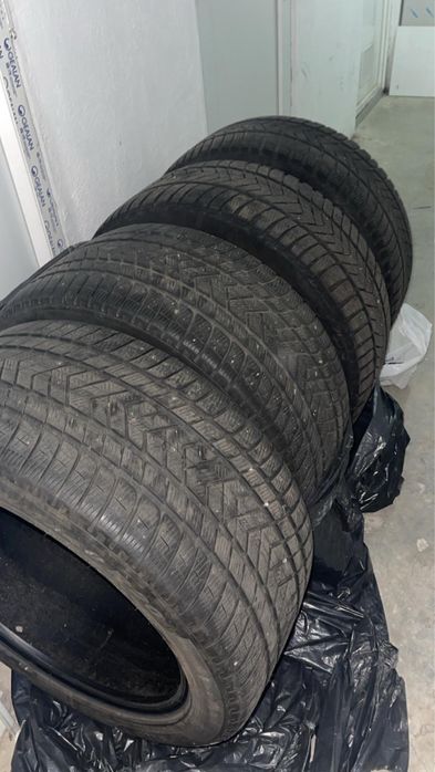 Anvelope Pirelli RFT 275/45/20 305/40/20 set in 2 dimensiuni x5 x6