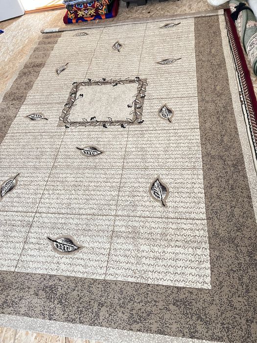 Ковер отличное состояние. После стирки. Произв.Турция. 2/3 м