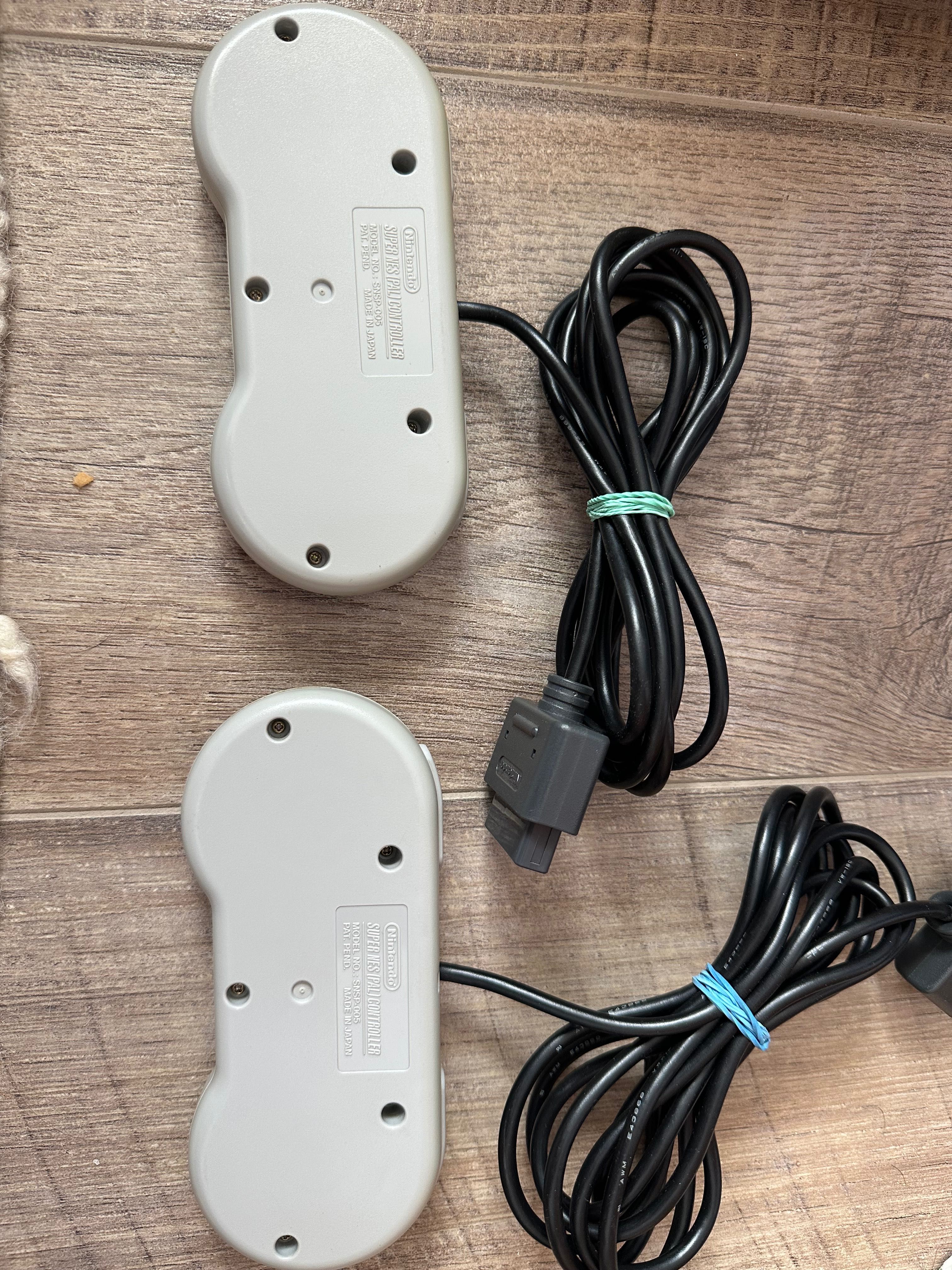 Nintendo SNES Super Nintendo Entertainment System