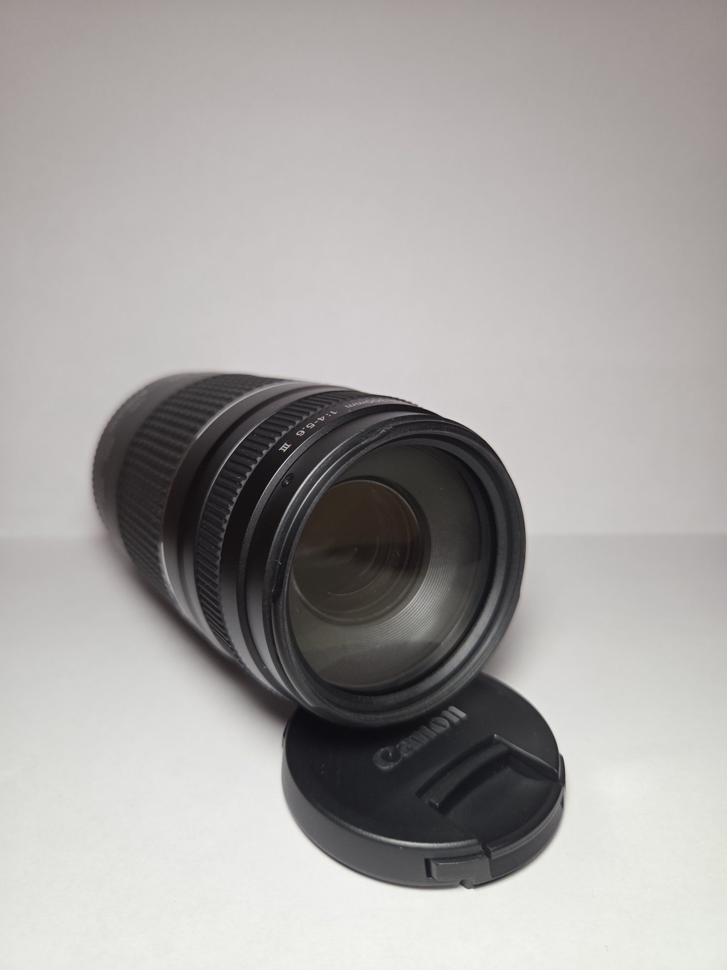 Обектив Canon EF 75-300mm f/4-5.6 III