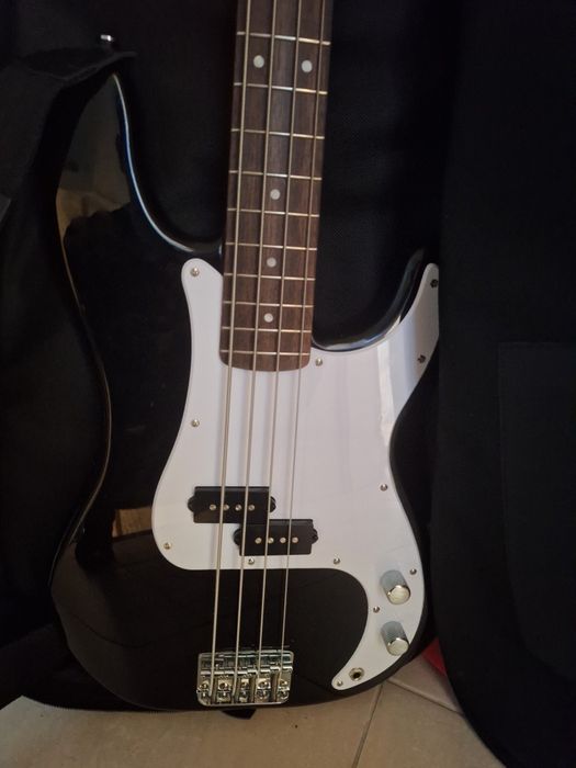 Fender Squire Precision Bass