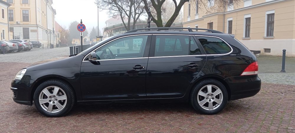 Golf 5 an 2008 Diesel 2.0 TDI 6+1 viteze recent adusa in tara