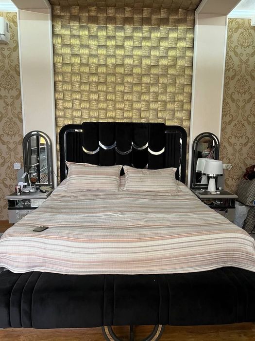 Спальный мебель почти свежий