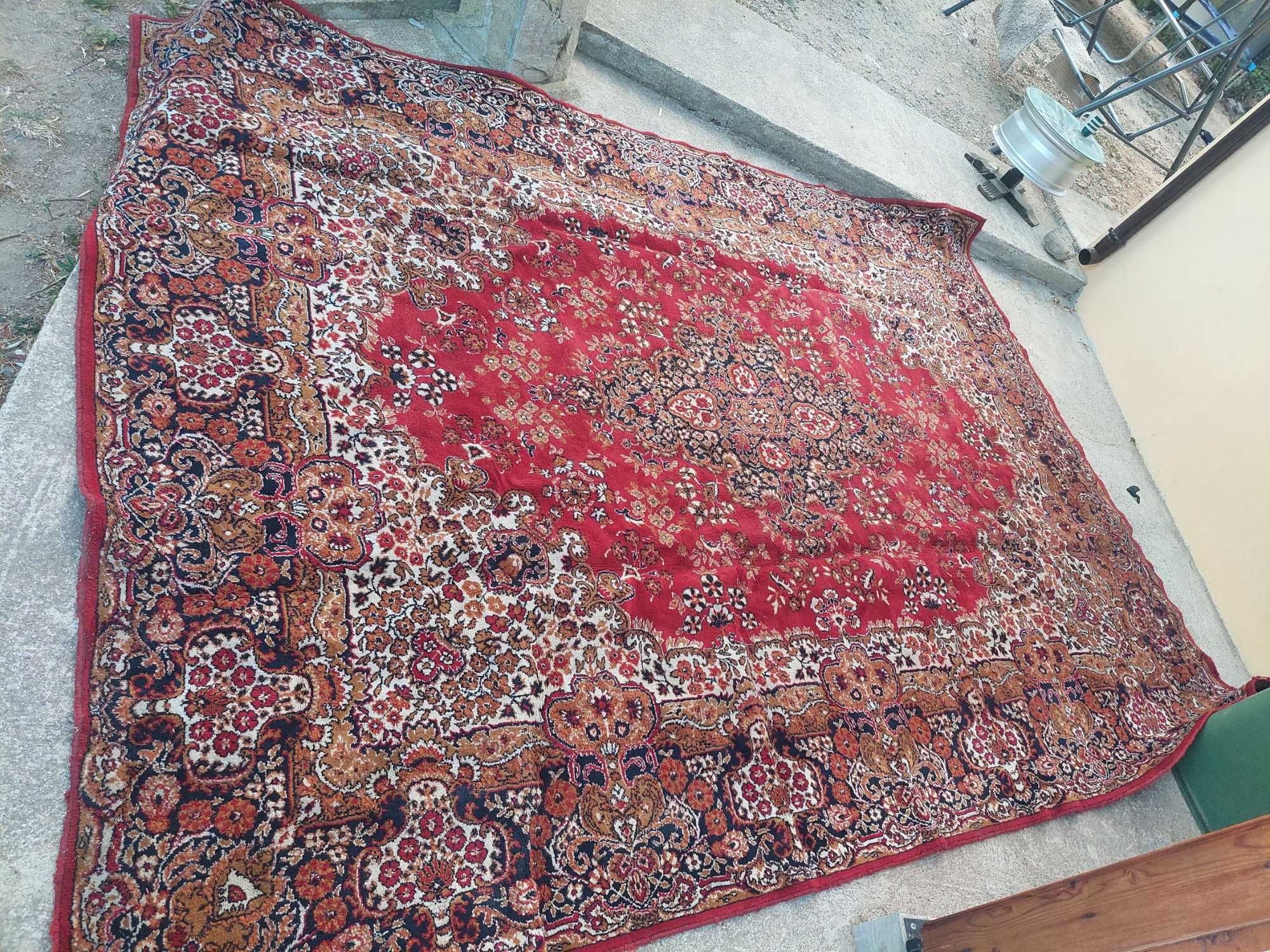 Персийски килим 2,5 × 3,3 метра