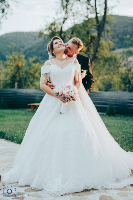 Essential Moments - * Fotografii si Filmari la orice tip de eveniment