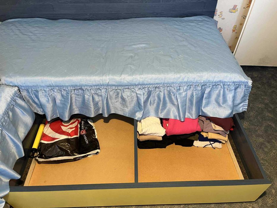 Продавам детско обзавеждане