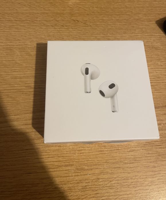 AirPods 3 (2025)