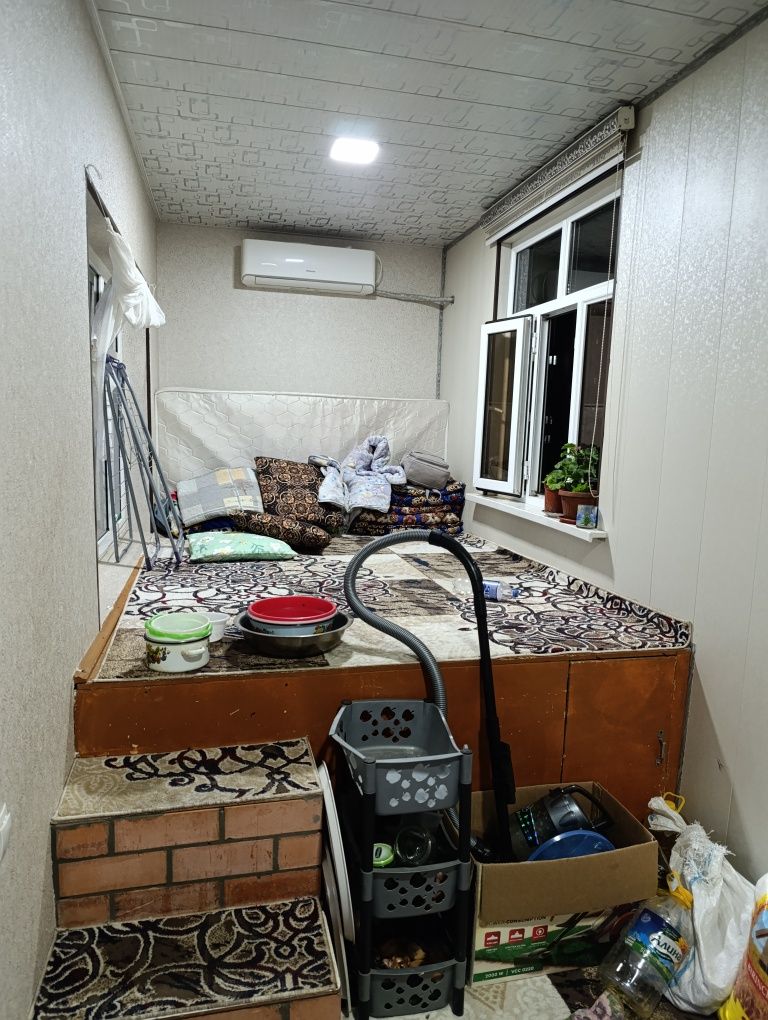 Sergeli 6 da juda qulay lokatsiya 3/4 xonalik uy srochno sotiladi