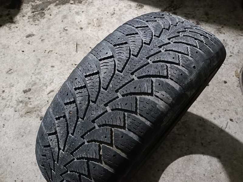 ОДНА шина 215/55 R16 - "Kama Euro-519" (Россия), зимняя.