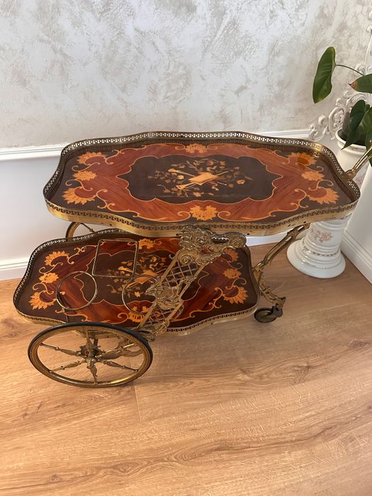 Gheridon superb stil vintage