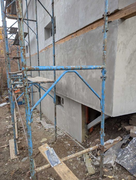 Вътрешни и външни ремонти - плочки, гипсокартон, замазки, шпакловка