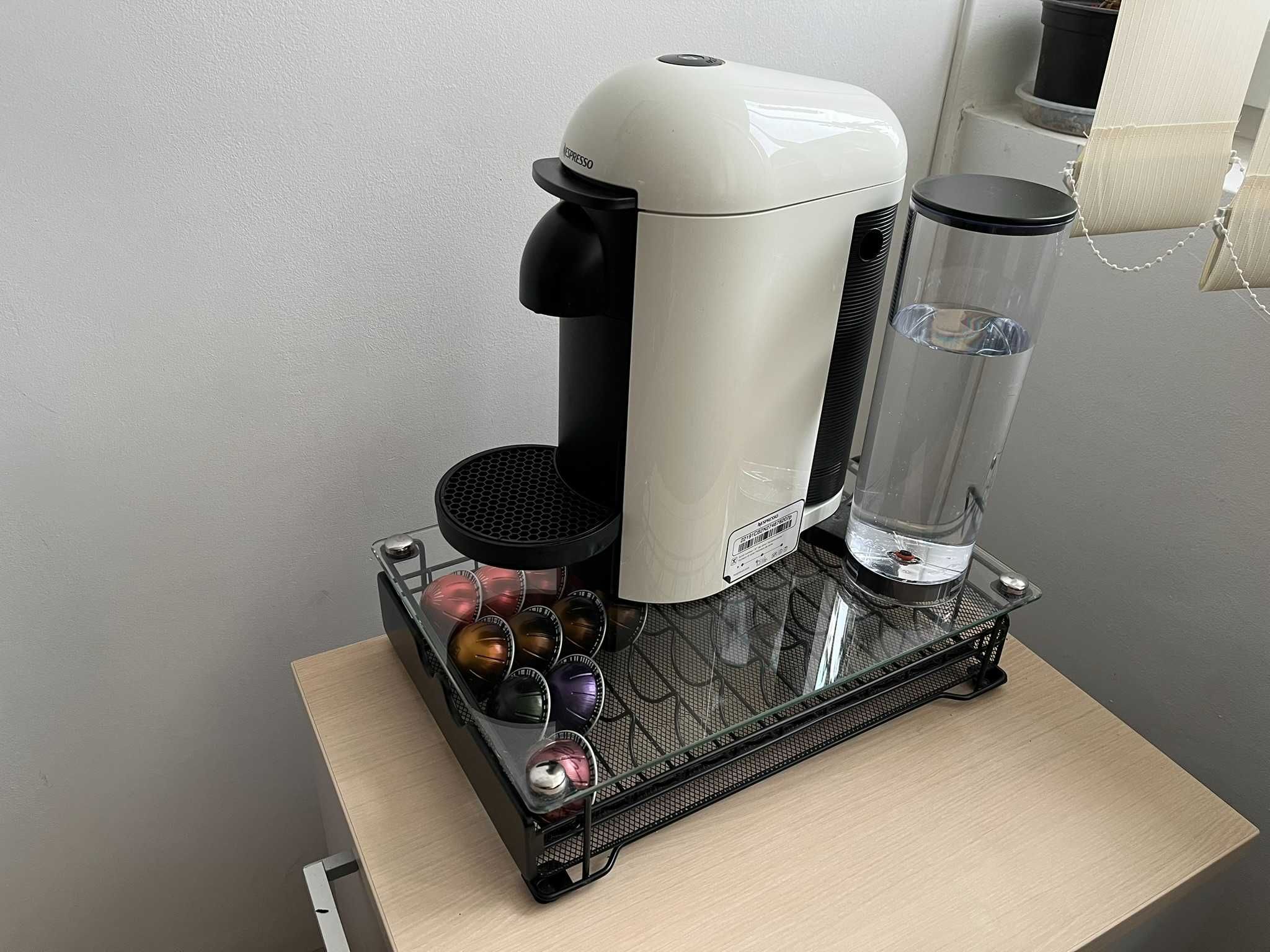 Nespresso Vertuo Plus C + suport capsule