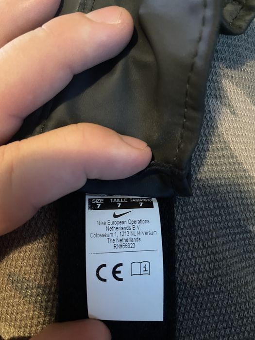 manusi nikegk de portar ca si noi