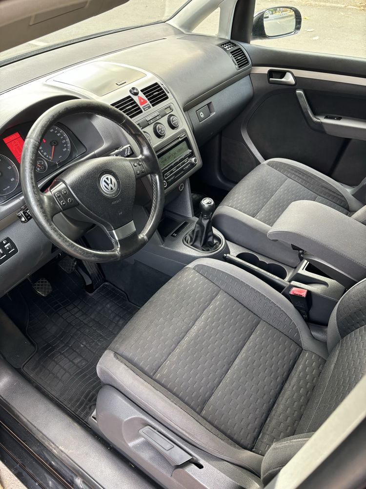 Volkswagen touran 1.9 tdi 2009