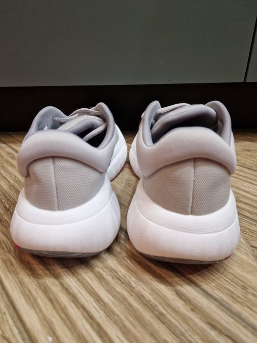 Оригинални дамски маратонки ADIDAS BOUNCE