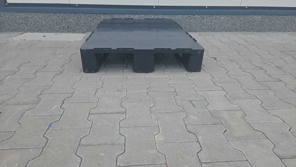 Palet plastic nou/hdpe reciclat/transport gratuit-250 ron-tva inclus