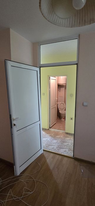 4 броя алуминиеви врати