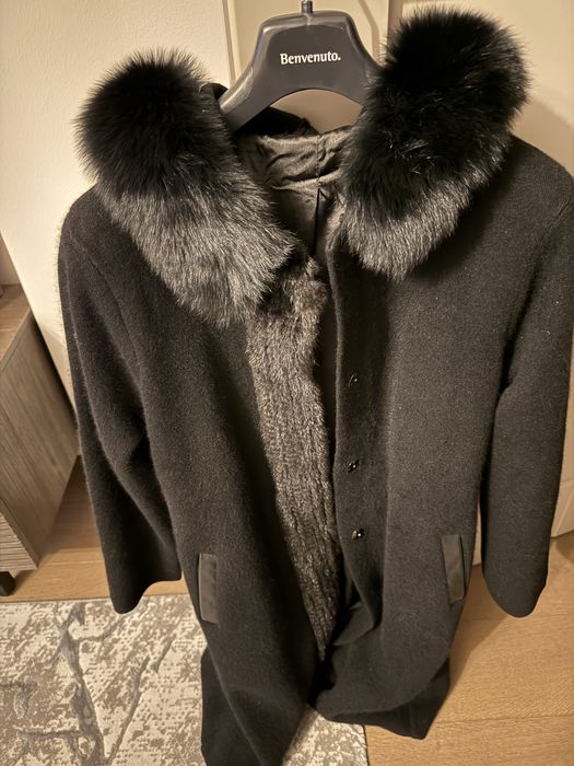 Палто от алпака,качулка-лисица,цена 320 лв.