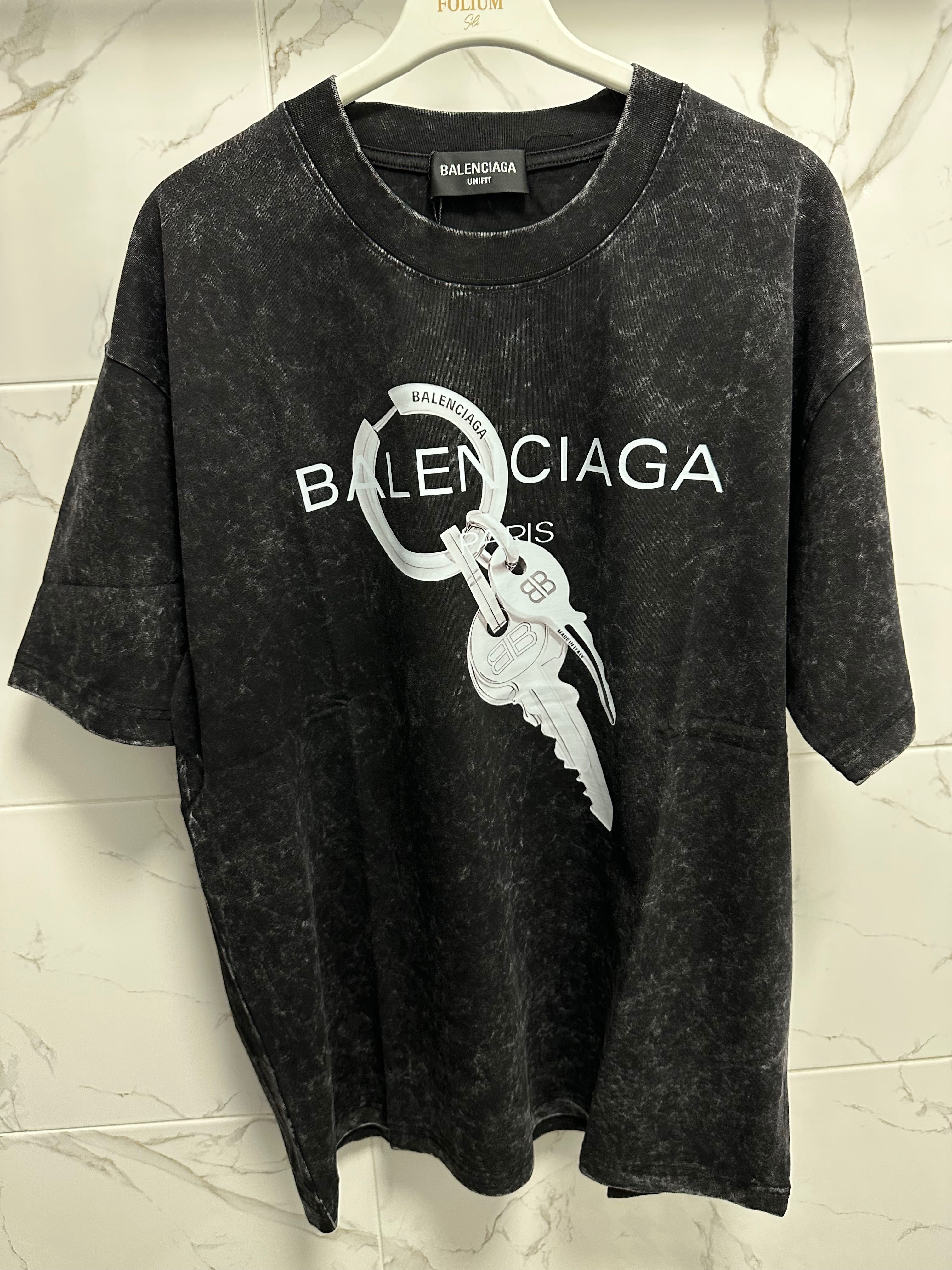 Louis Vuitton & Balenciaga футболки
