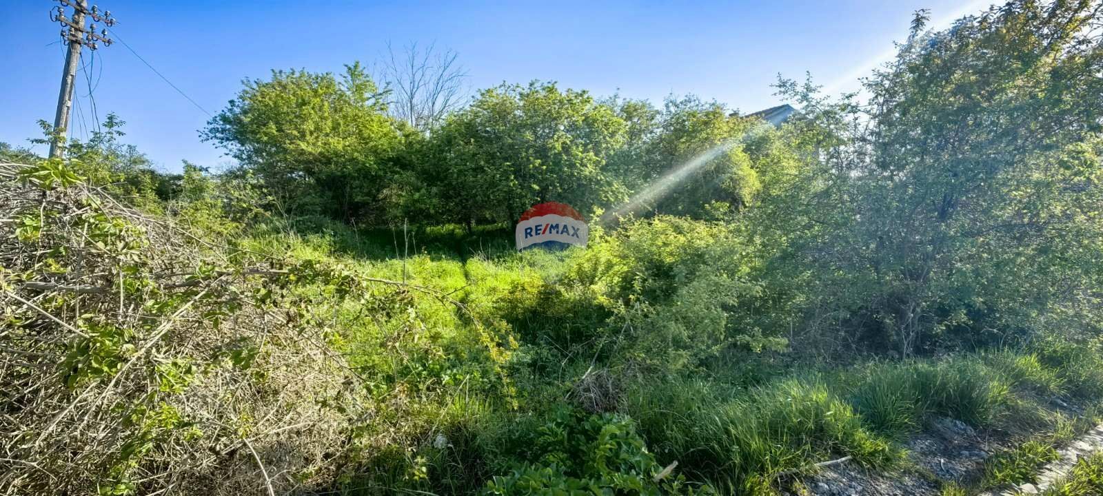 Парцел за семейна къща, с.Аврен, област Варна