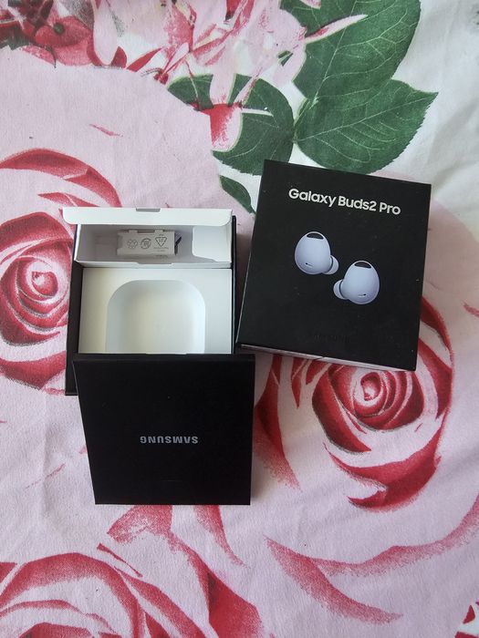 Vând cutii samsung