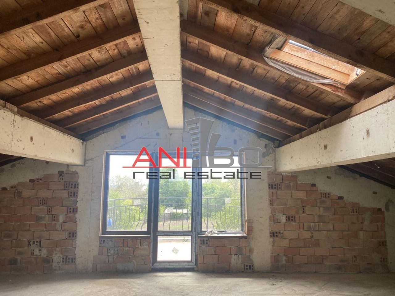 Продава се Къща в с. Равна гора, Област Варна - 245 кв.м за 731 €/кв.м - Снимка #8