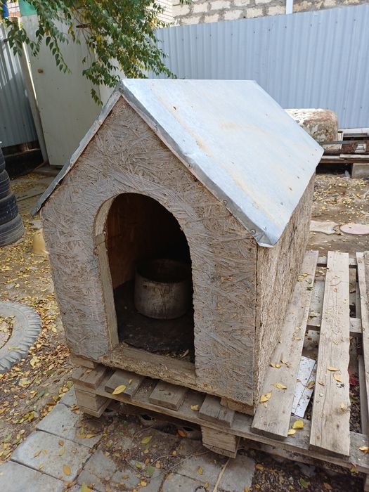 Домик, будка для собаки